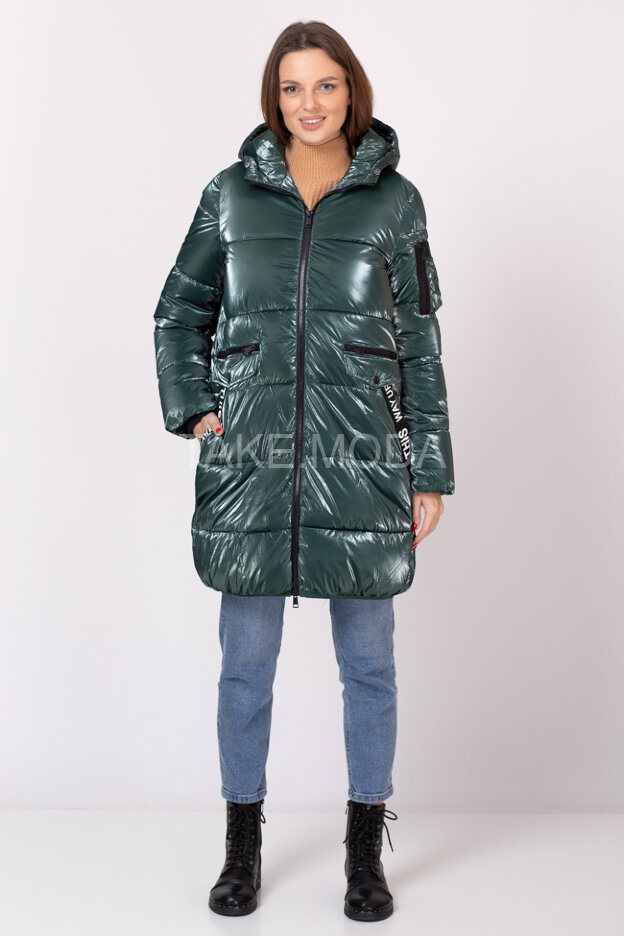 Зимнее пальто с перламутровым эффектом